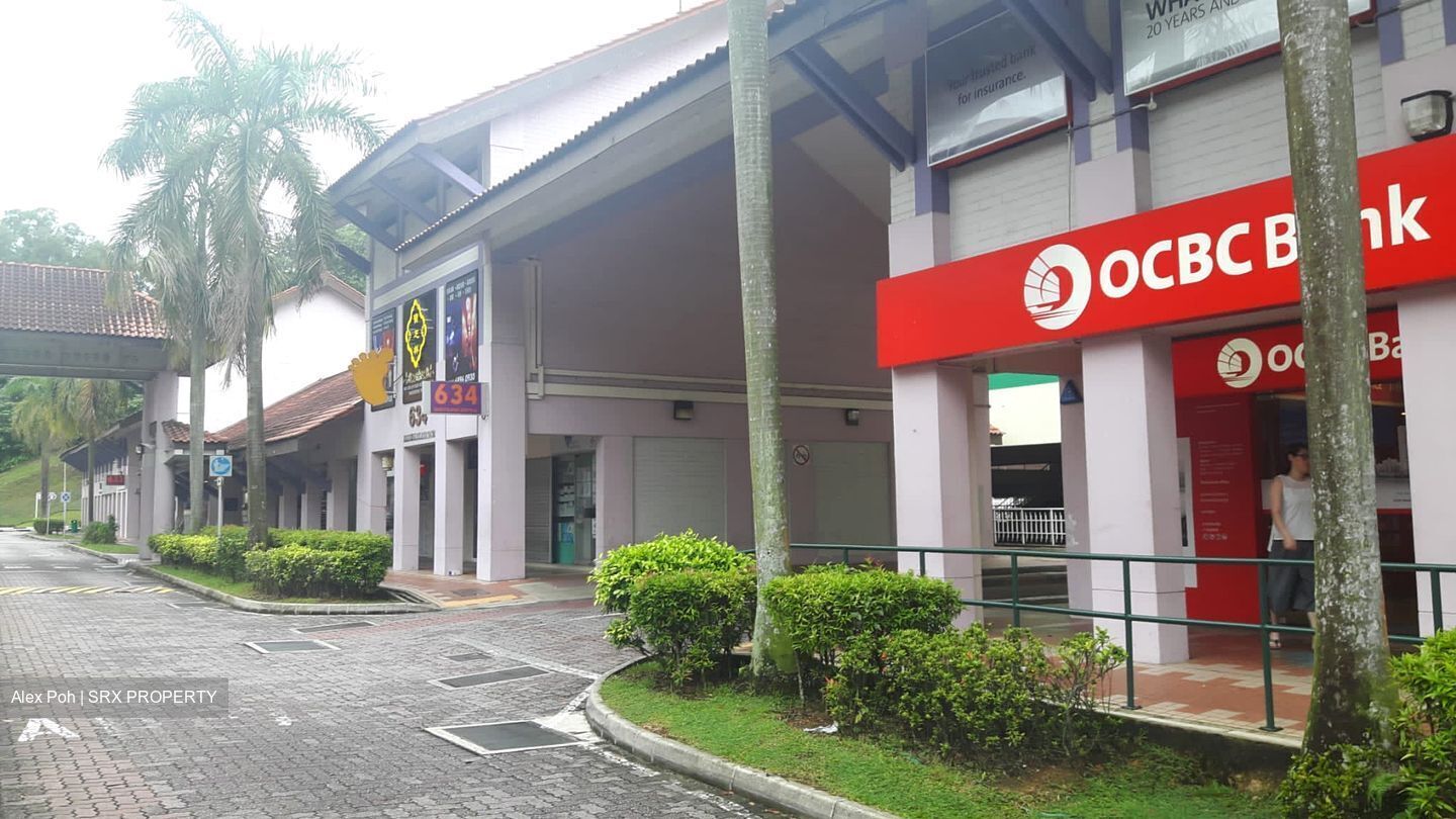 Bukit Batok Central (D23), Shop House #425749601